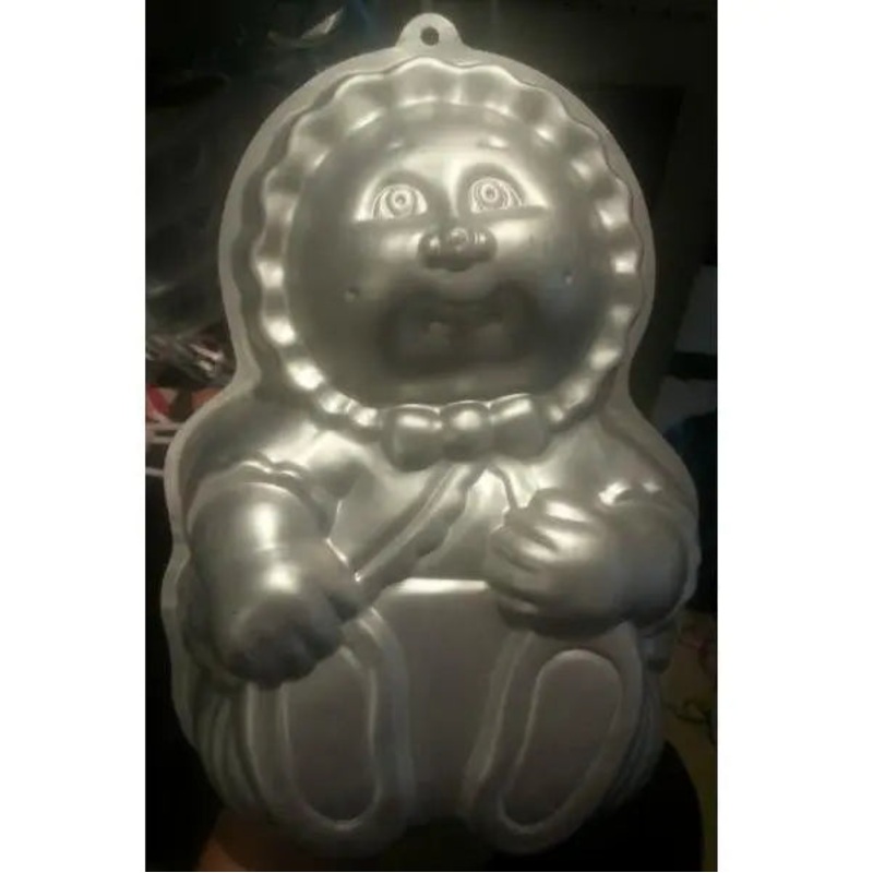Cabbage Patch Baby Doll Cake Tin Hire