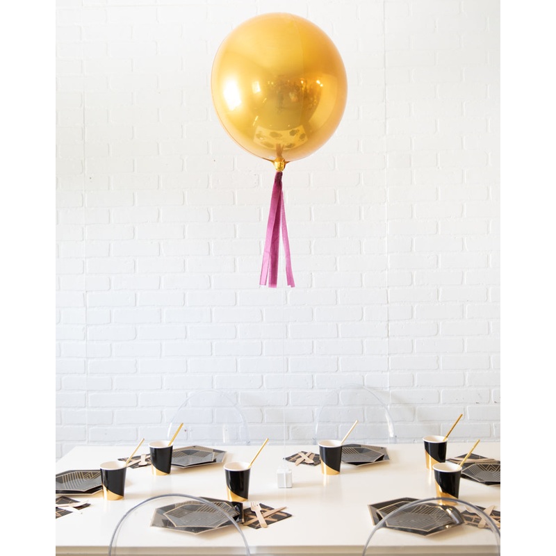Wizard World - 16in Gold Foil Balloon Centerpiece