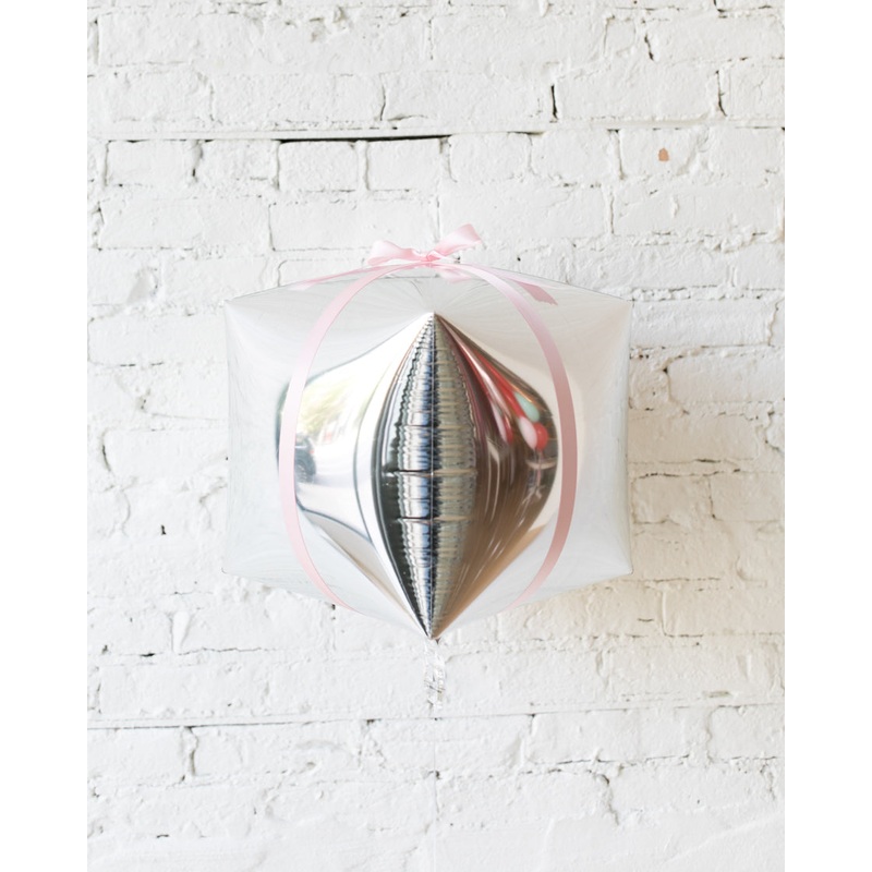 16in Present Foil Balloon with Bow