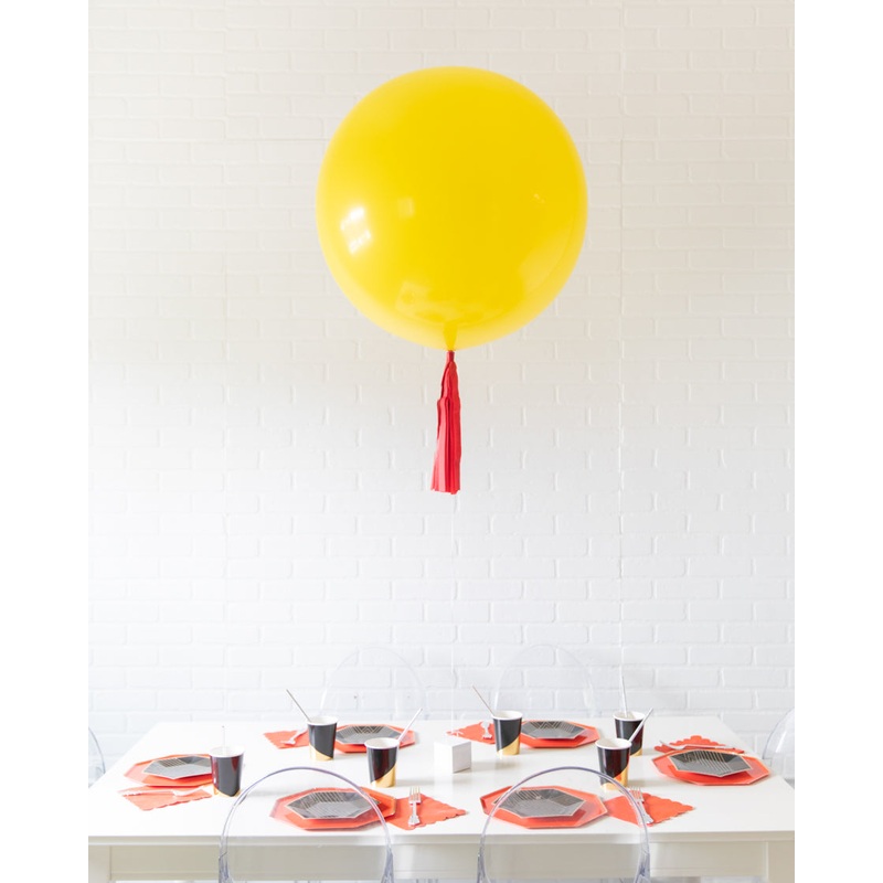 Catch Em All Theme - Giant Balloon Centerpiece