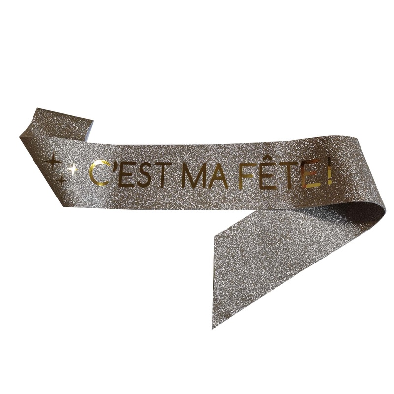 "C'est ma fte!" Gold Glitter Sash, 1 Count